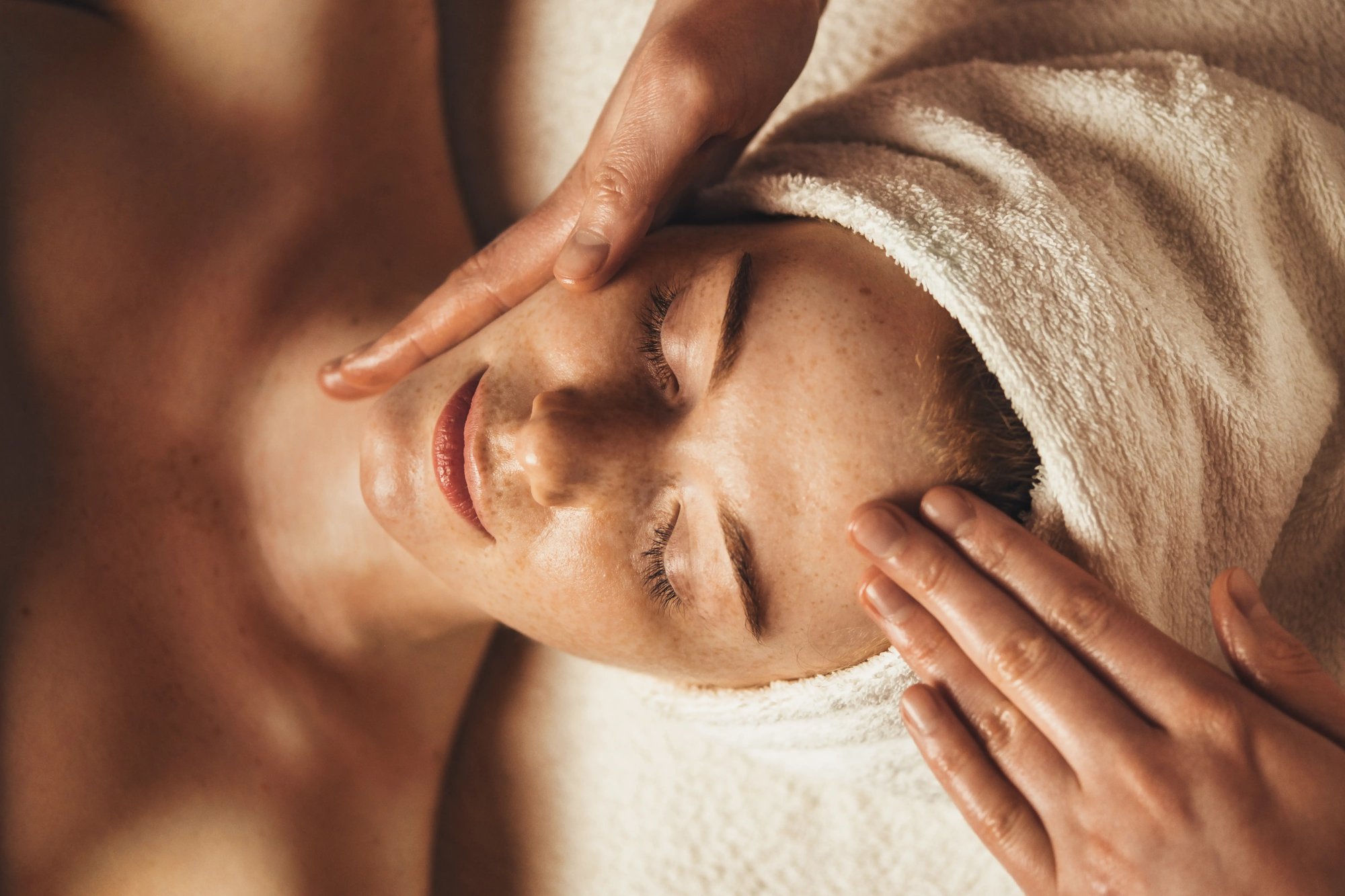 aesthetics_skincare_facials_close-up-young-woman