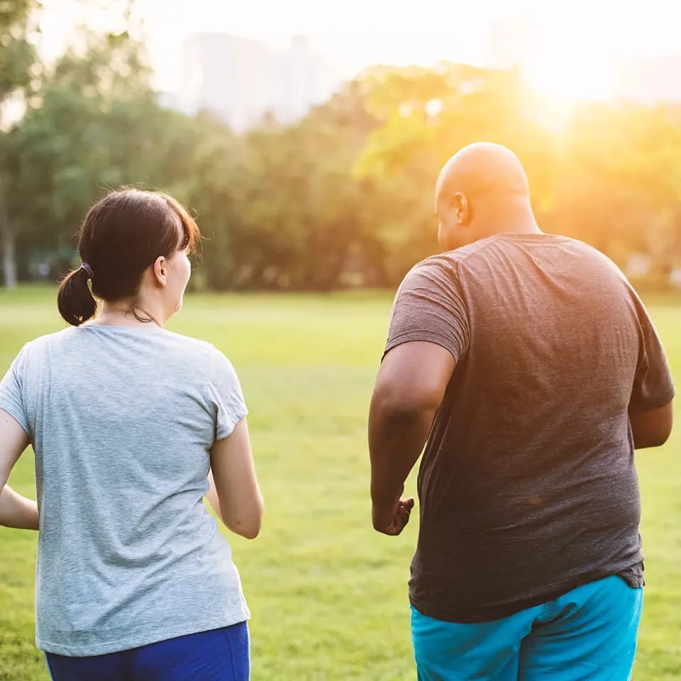 couple-fitness-goals-exercising-running-together_960px