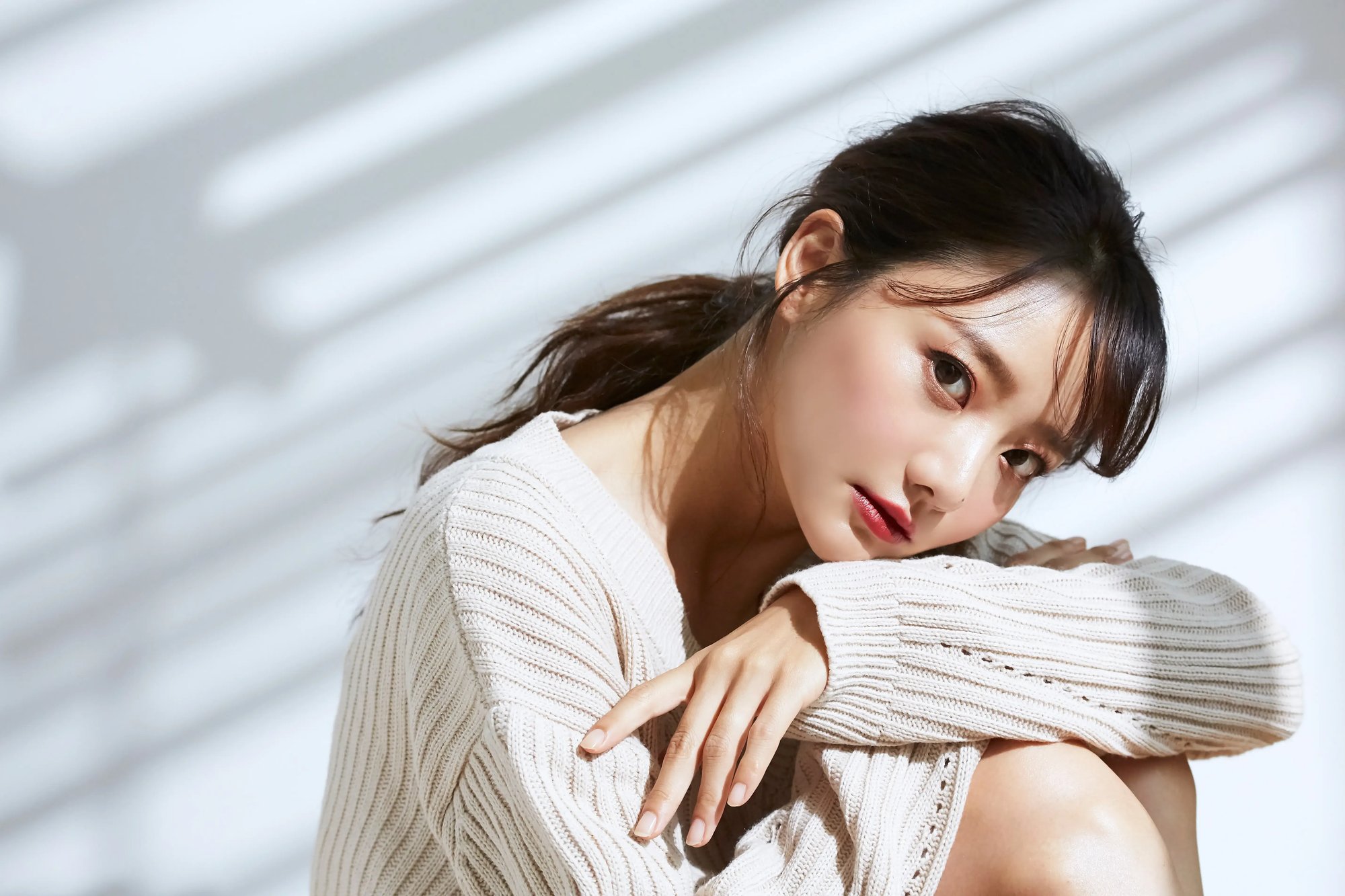 young-korean-skincare-model